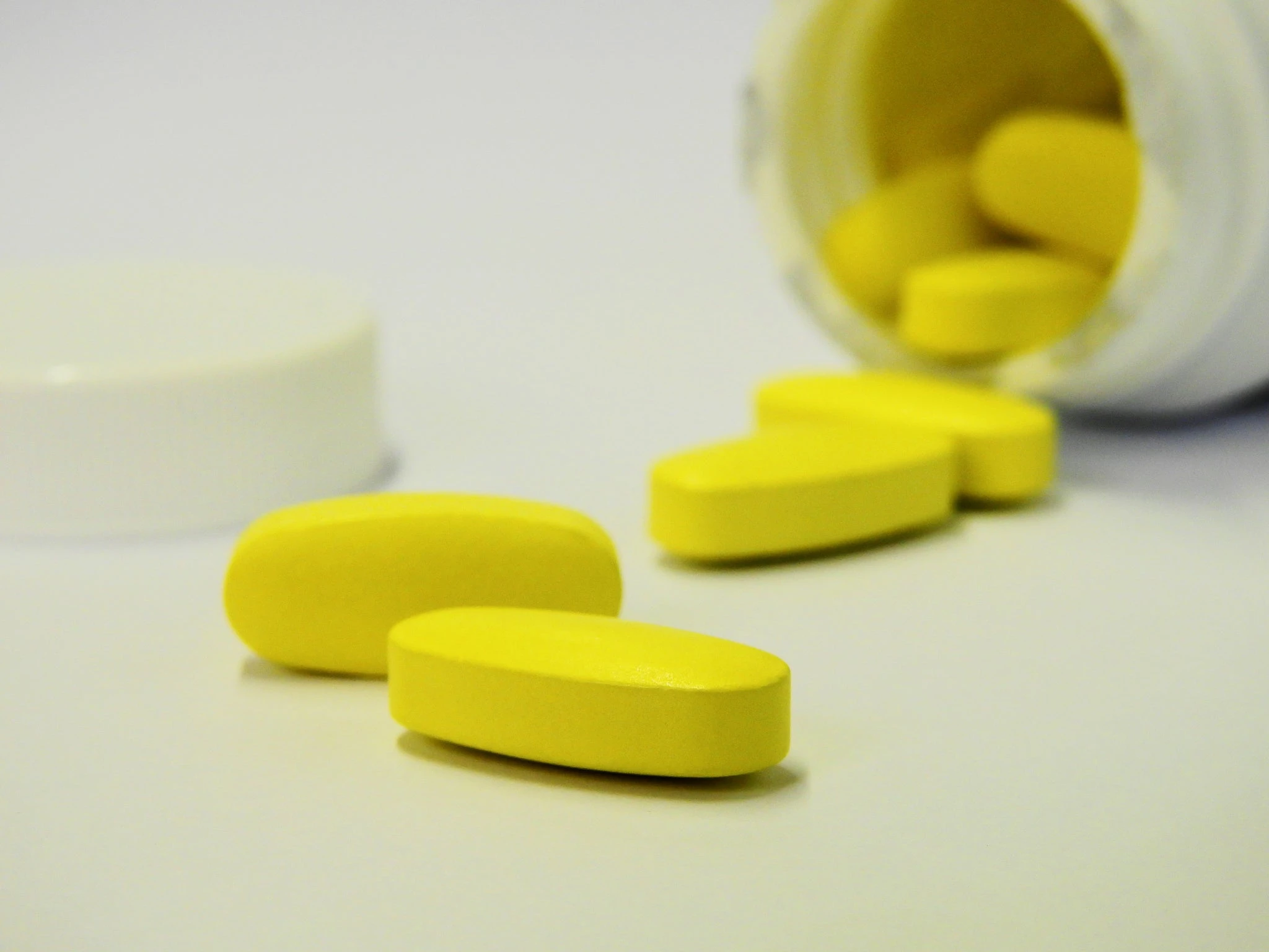 Are Synthetic Vitamins Harmful? Why You Should Consider Natural Vitamins | Samuraw